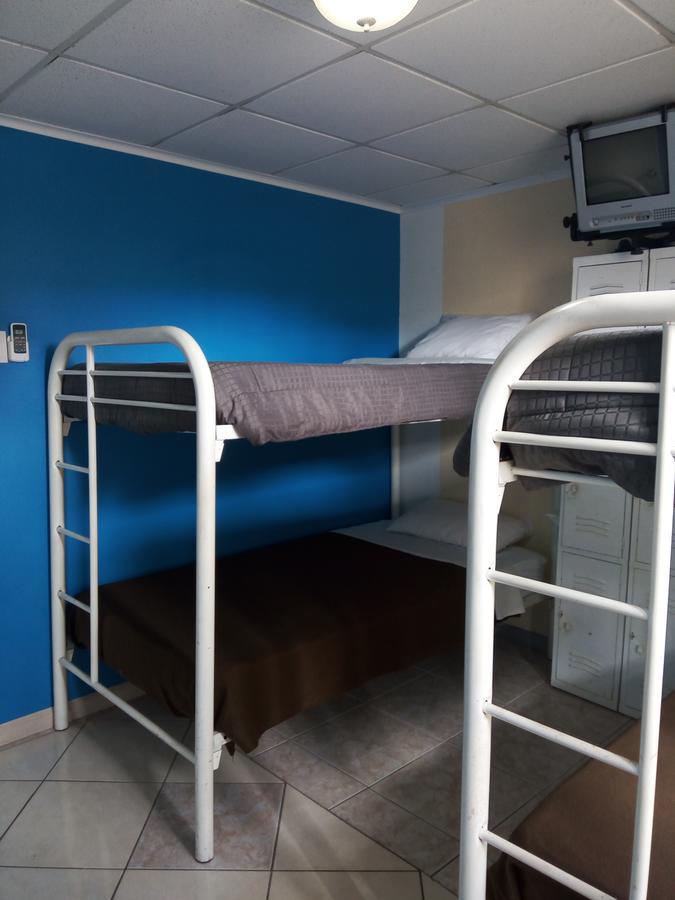 Hostel Room Aruba โอรันเยสตัด ภายนอก รูปภาพ