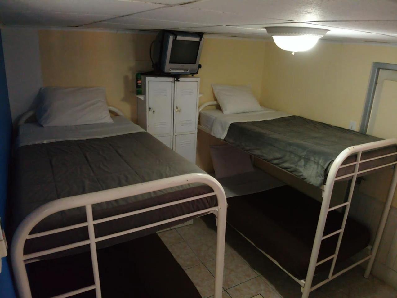 Hostel Room Aruba โอรันเยสตัด ภายนอก รูปภาพ