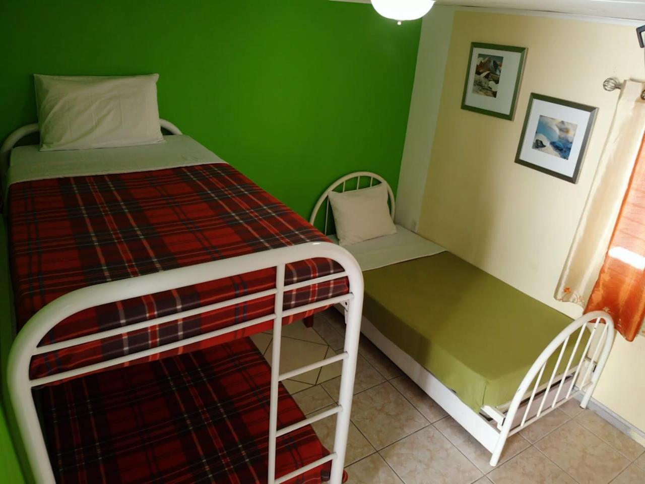 Hostel Room Aruba โอรันเยสตัด ภายนอก รูปภาพ