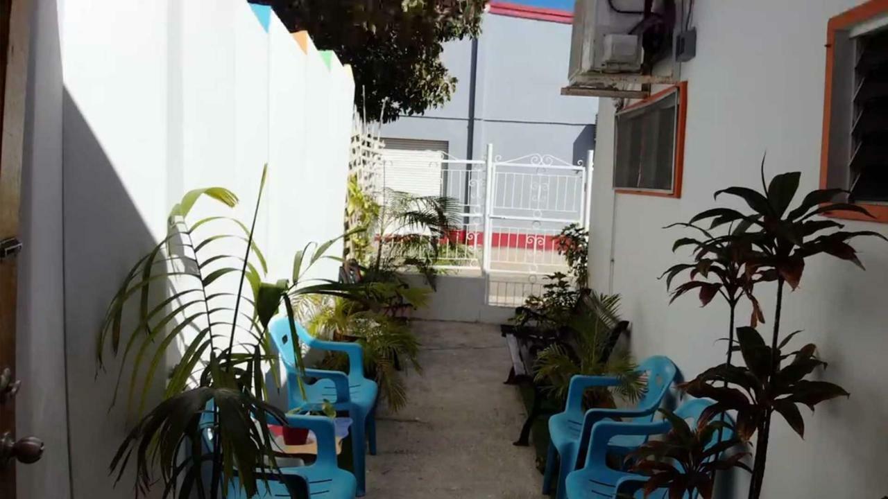 Hostel Room Aruba โอรันเยสตัด ภายนอก รูปภาพ
